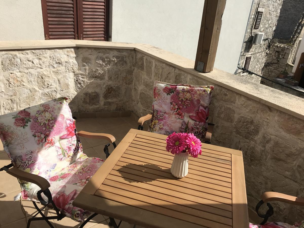 Apartman Toni Трибунь Экстерьер фото